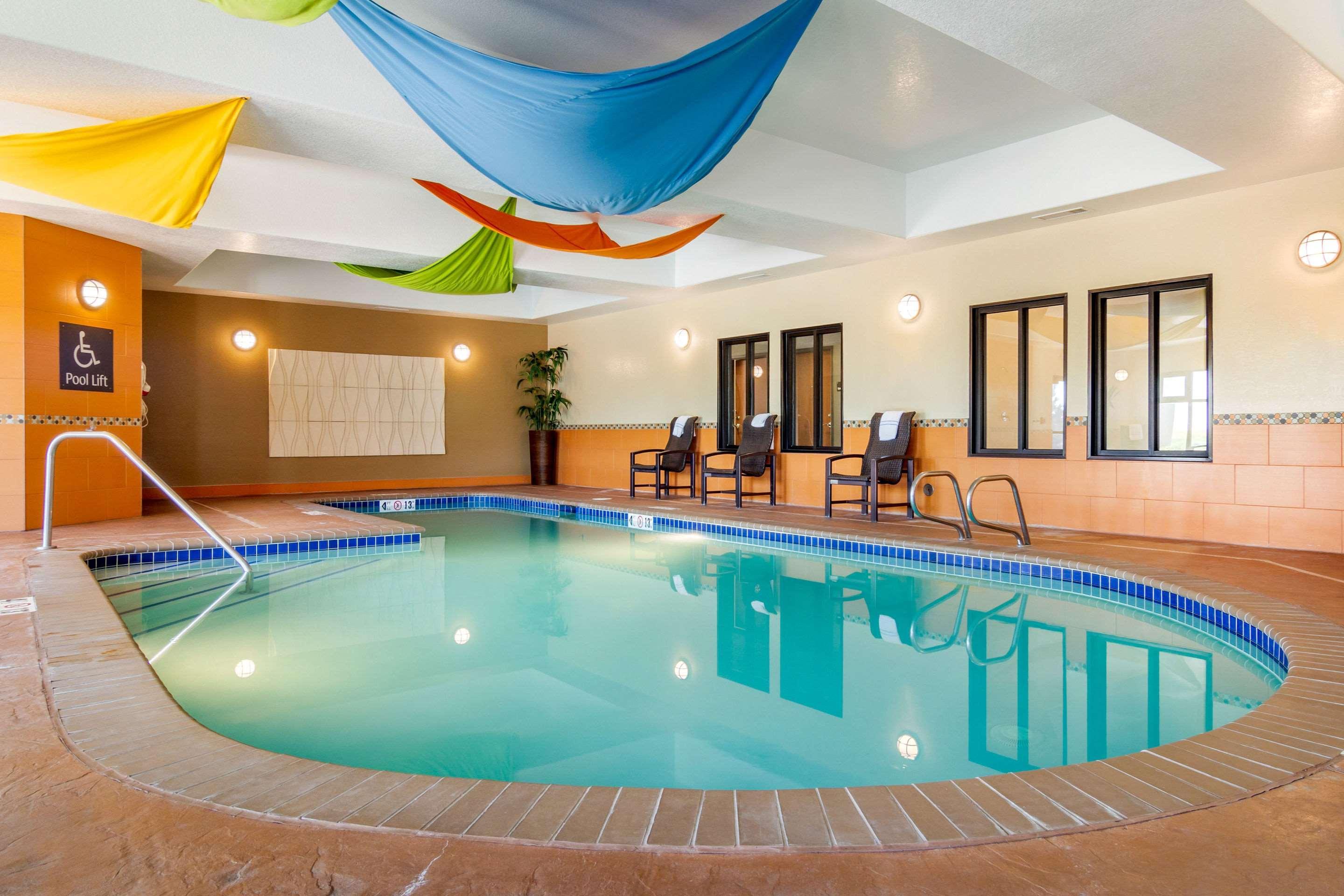 Comfort Inn & Suites Brighton Denver Ne Medical Center Екстериор снимка