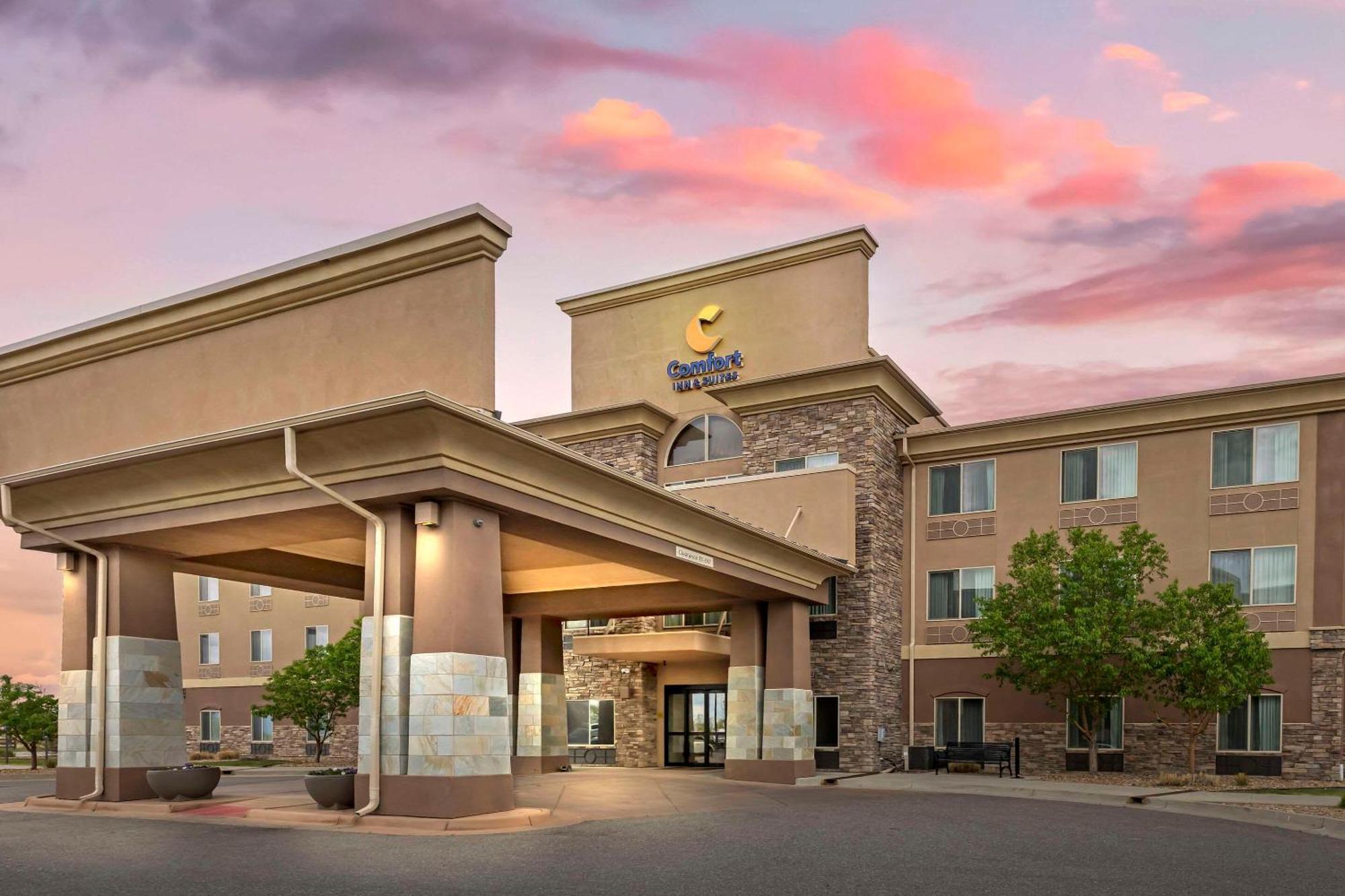 Comfort Inn & Suites Brighton Denver Ne Medical Center Екстериор снимка