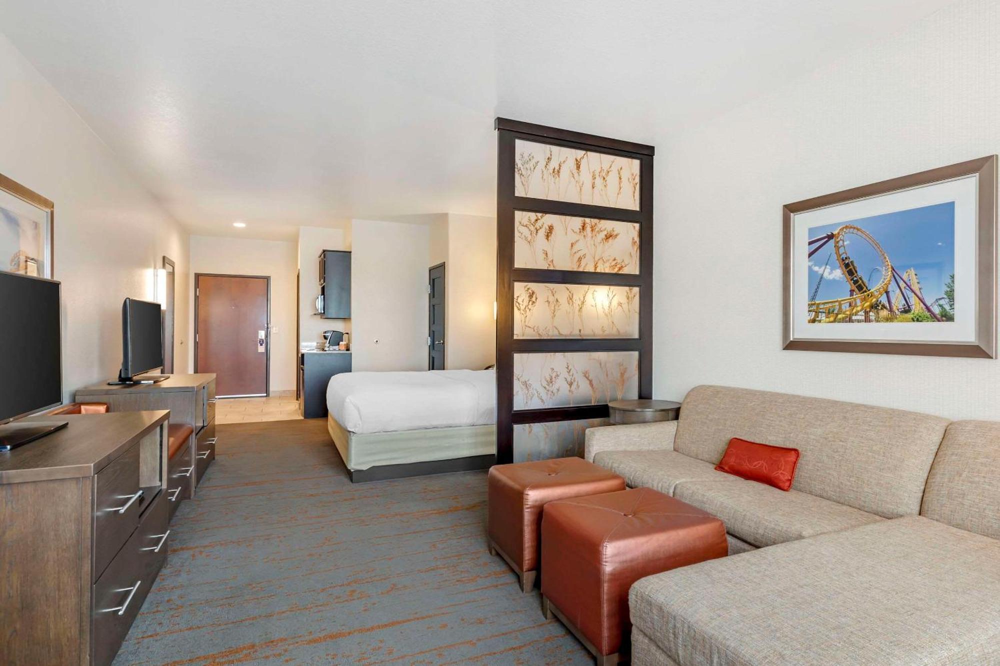 Comfort Inn & Suites Brighton Denver Ne Medical Center Екстериор снимка