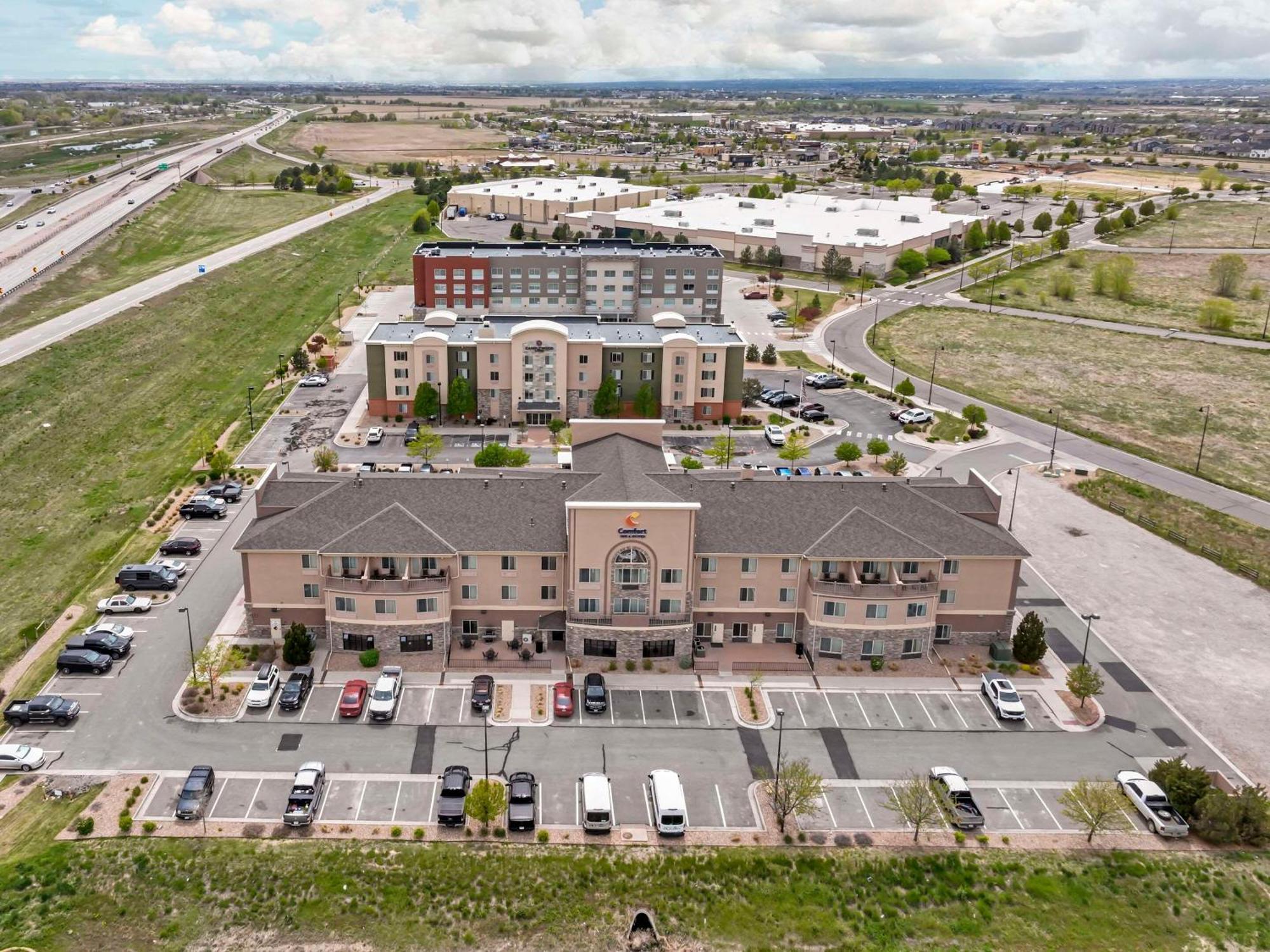Comfort Inn & Suites Brighton Denver Ne Medical Center Екстериор снимка