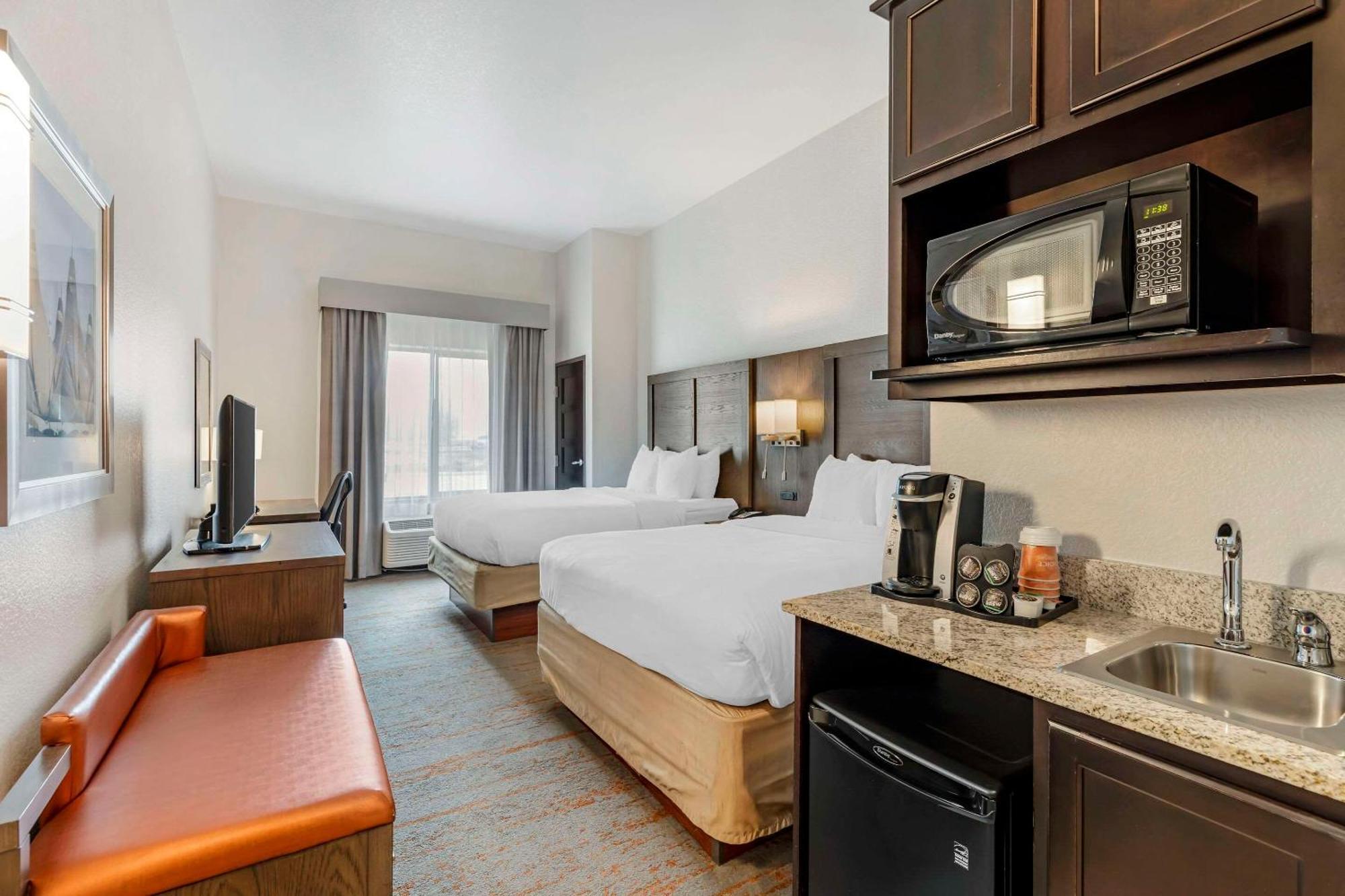 Comfort Inn & Suites Brighton Denver Ne Medical Center Екстериор снимка