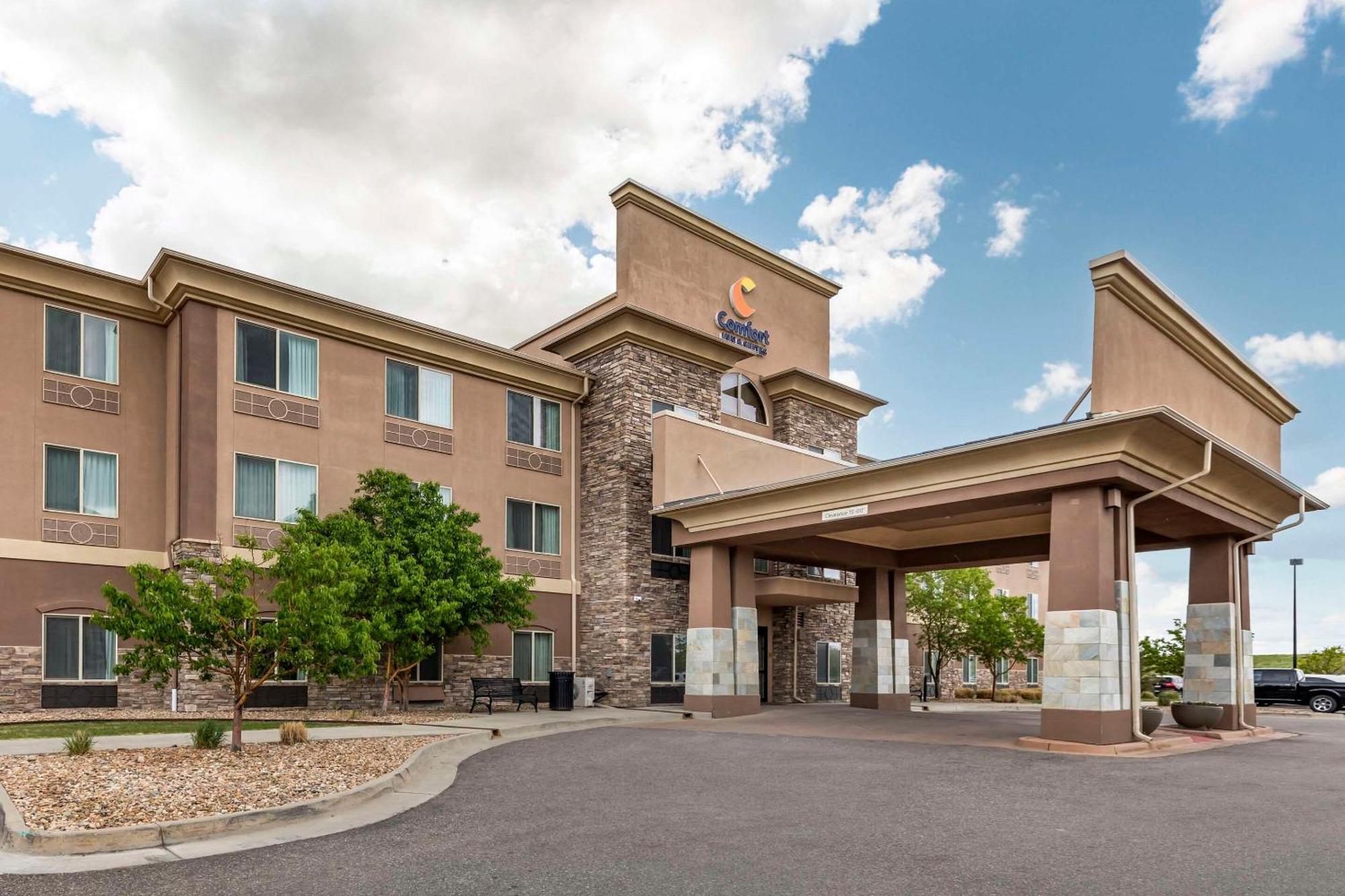 Comfort Inn & Suites Brighton Denver Ne Medical Center Екстериор снимка