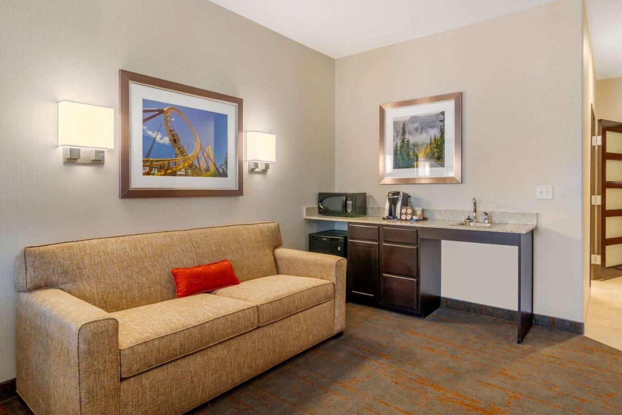Comfort Inn & Suites Brighton Denver Ne Medical Center Екстериор снимка